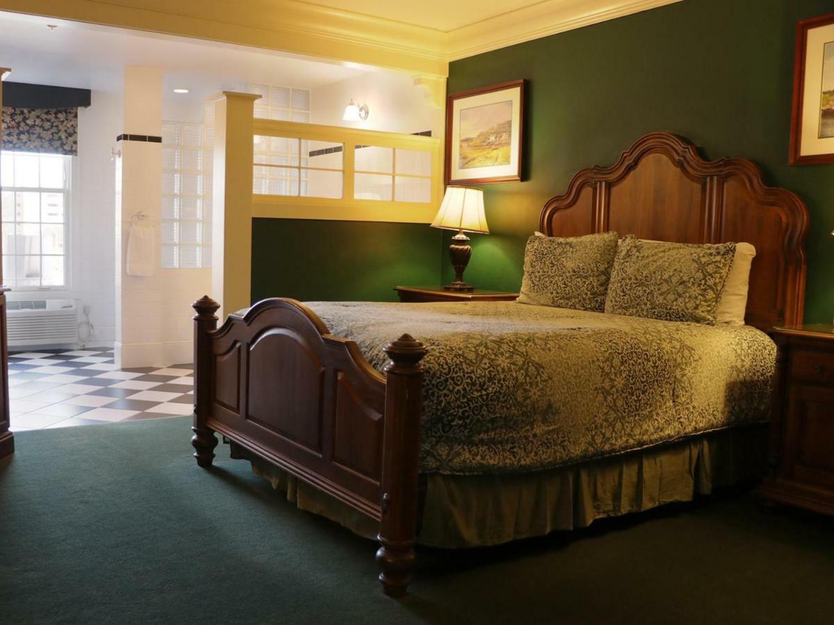 Saint Brendan'S Inn Green Bay Zimmer foto