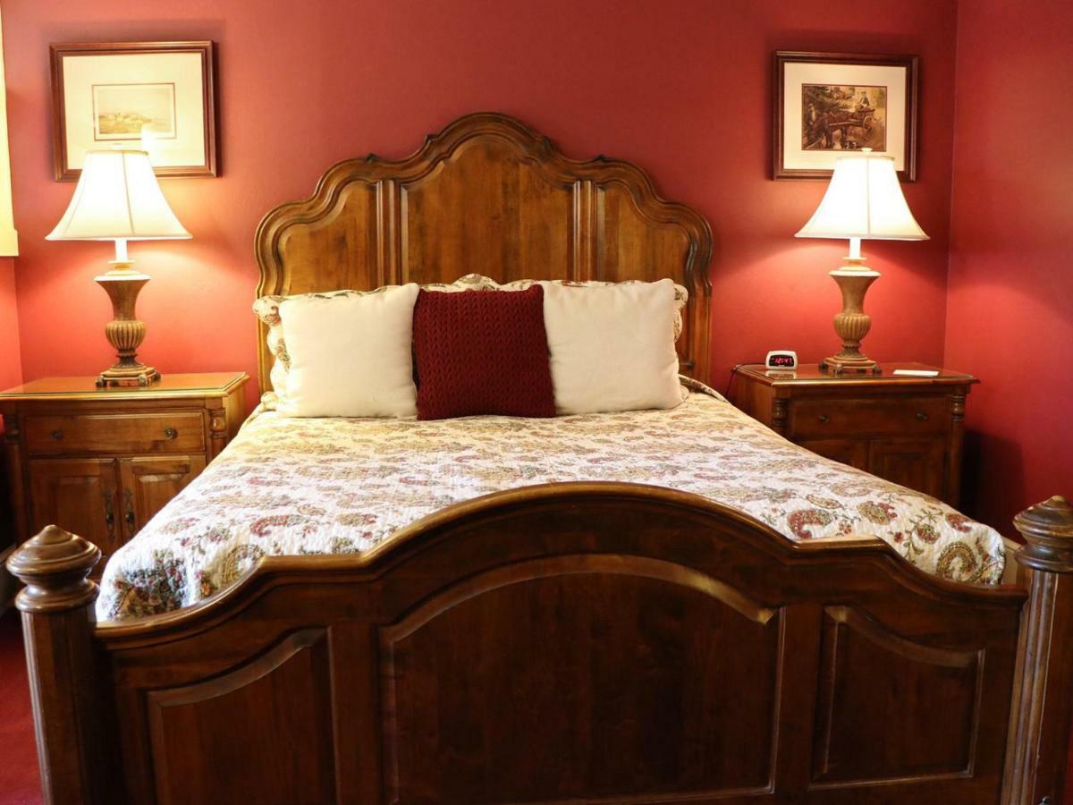 Saint Brendan'S Inn Green Bay Zimmer foto